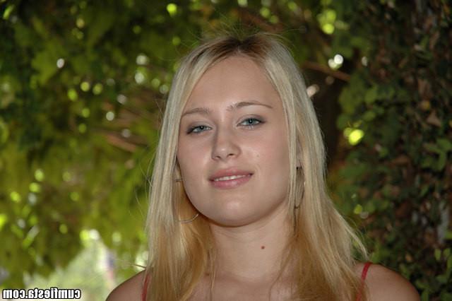 12P 12 pics and 1 movie of Brynn from Cum Fiesta