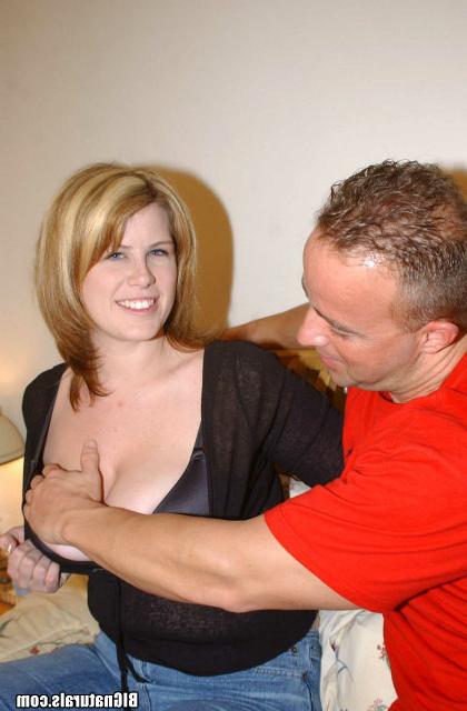 12P 12 pics and 1 movie of Lisa from Big Naturals