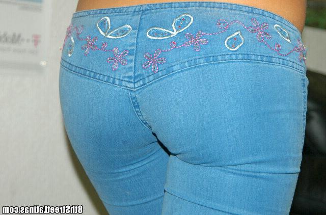 12P 12 pics and 1 movie of Nancy from 8th Street Latinas