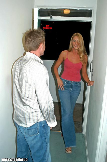 12P 12 pics and 1 movie of Loren from Cum Fiesta