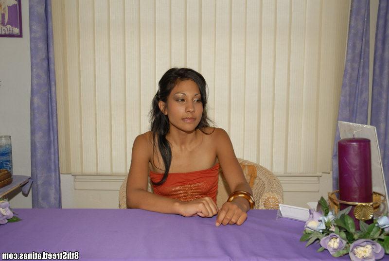 12P 12 pics and 1 movie of Roza from 8th Street Latinas