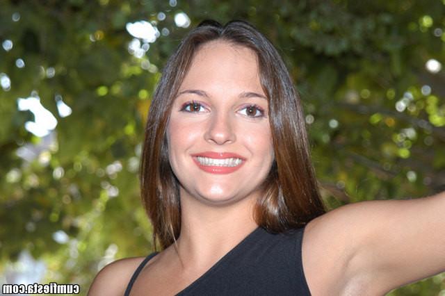 12P 12 pics and 1 movie of Lexy from Cum Fiesta
