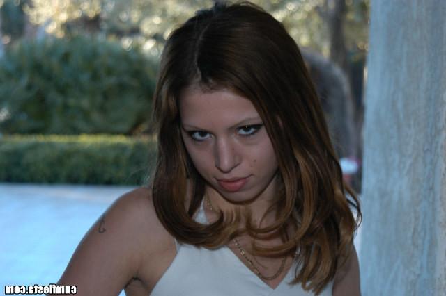 12P 12 pics and 1 movie of Sahara from Cum Fiesta
