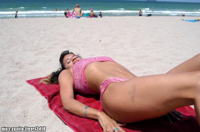 12P 12 pics and 1 movie of Chandra from 8th Street Latinas