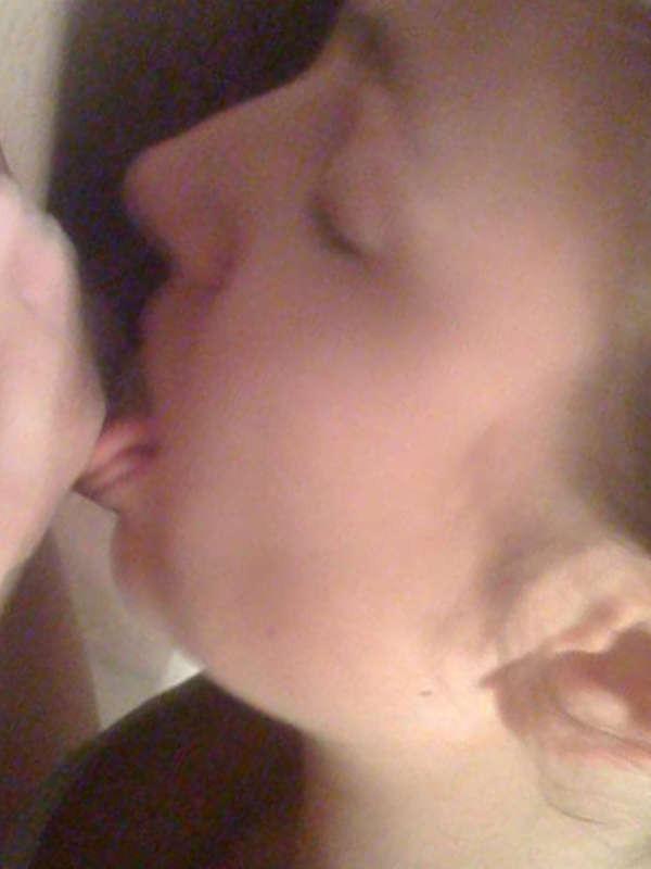 16P Photos of horny amateur girlfriends who love to suck on dicks