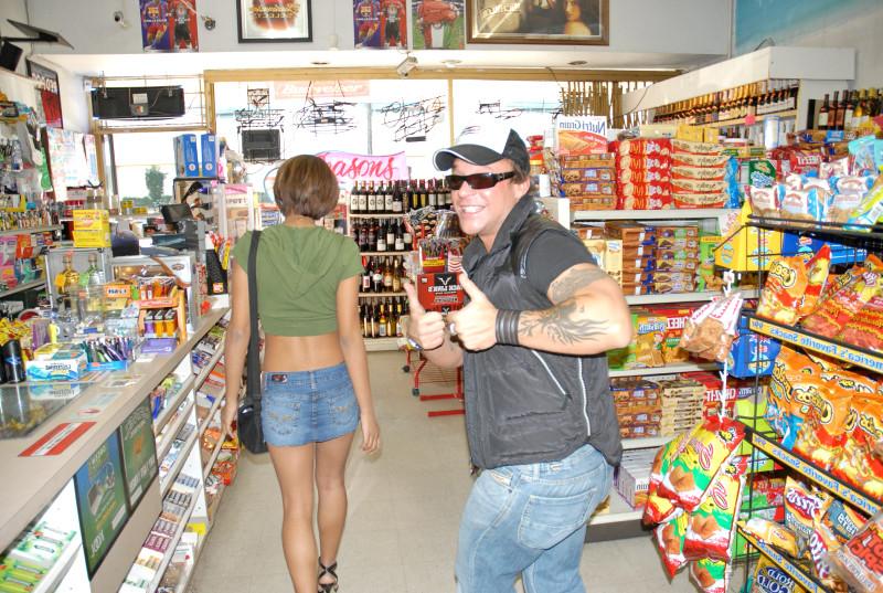 12P 12 pics and 1 movie of Tatti from 8th Street Latinas