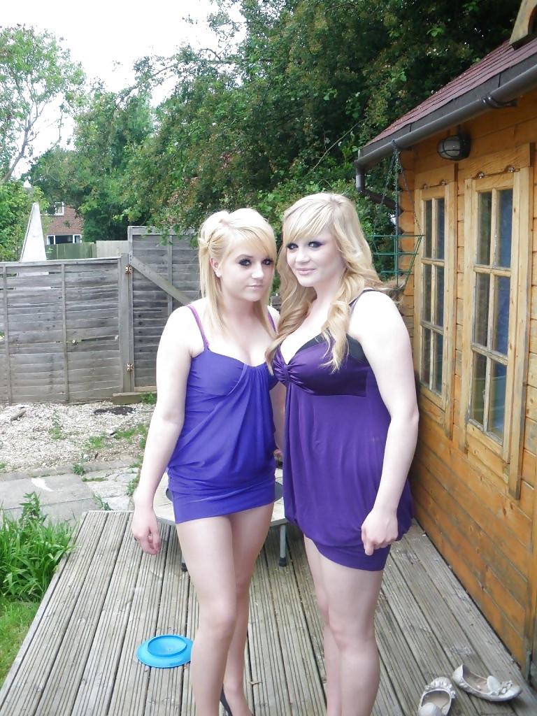 18P Les jeunes salopes duo, trio, groupe
