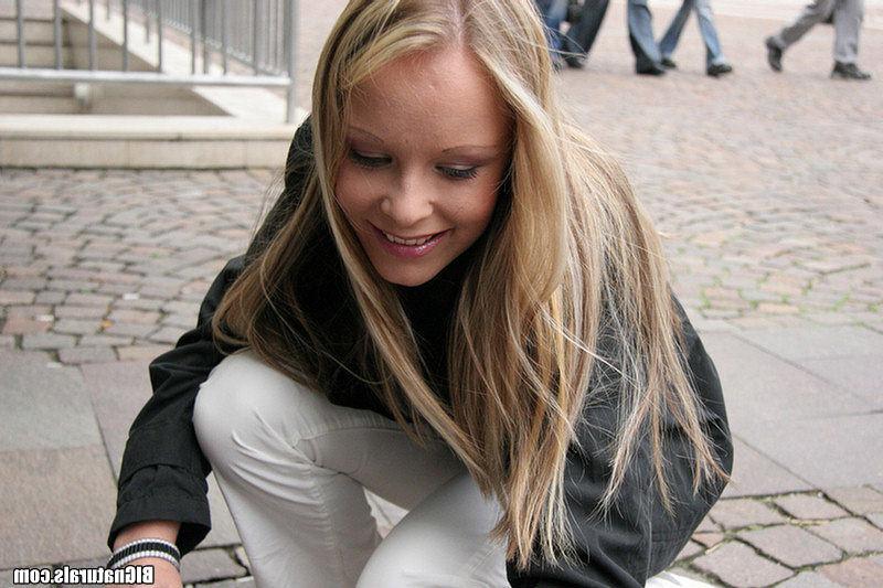 12P 12 pics and 1 movie of Jessika from Big Naturals