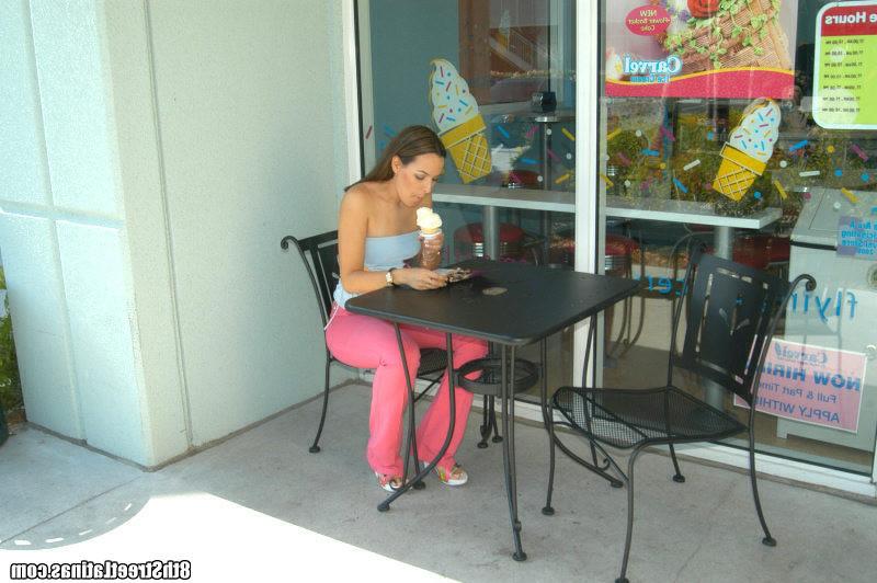 12P 12 pics and 1 movie of Janelle from 8th Street Latinas