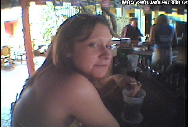 15P Older babe in yellow bikini filmed sucking with spy glasses