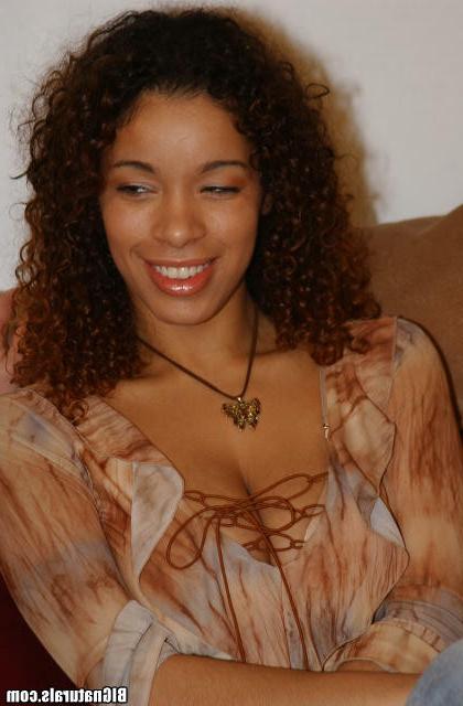 12P 12 pics and 1 movie of Brie from Big Naturals