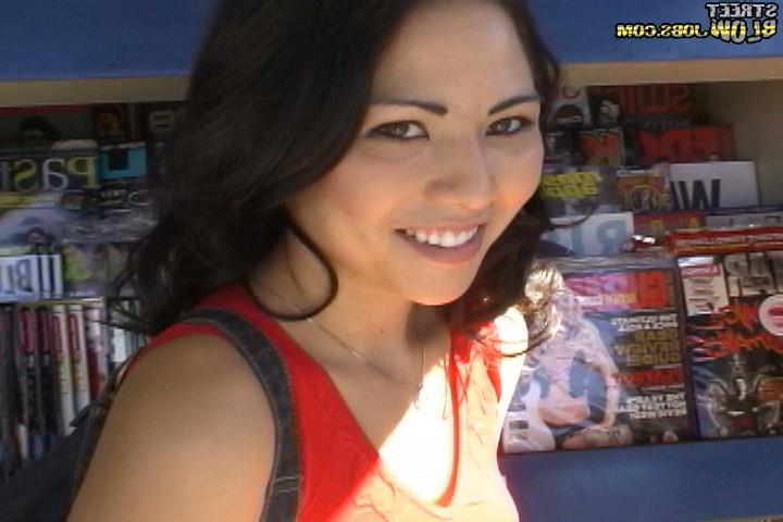 12P 12 pics and 1 movie of Leilani from Street Blowjobs