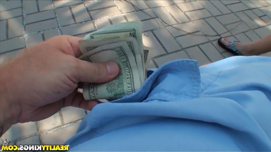 12P 12 pics and 1 movie of Syvally from Street Blowjobs