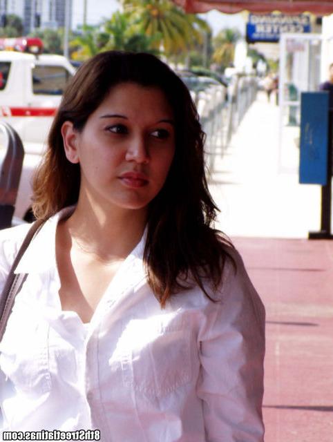 12P 12 pics and 1 movie of Mayla from 8th Street Latinas