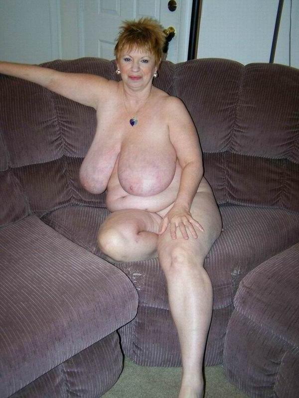 14P Amateur Granny With Huge Boobs