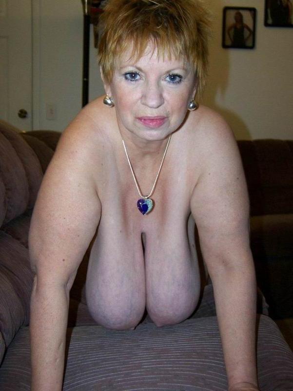 14P Amateur Granny With Huge Boobs