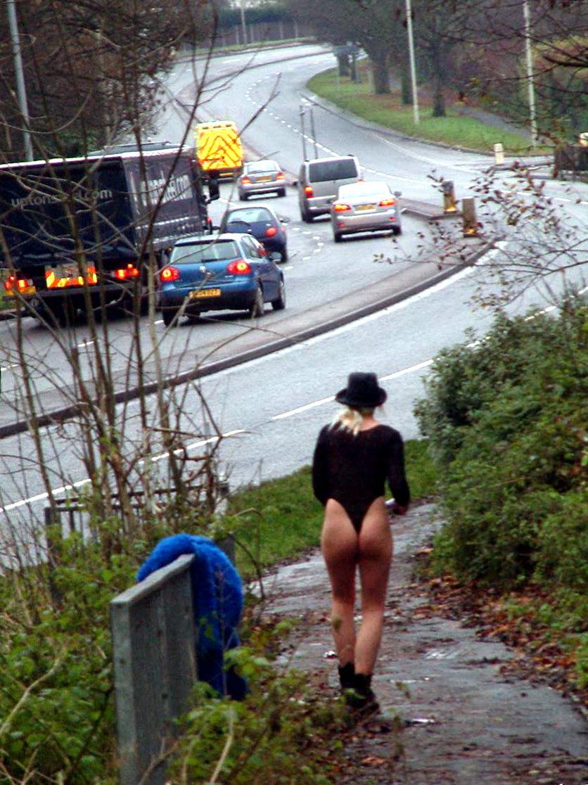 16P Teen blonde exhibitionist nude in public and flashing traffic with English colle