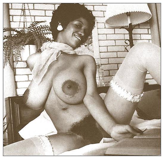 18P Vintage Ebony Tits