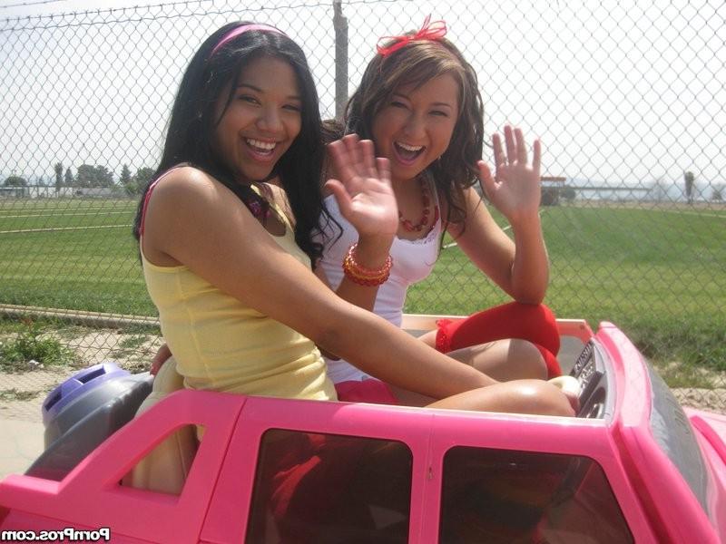 15P Jesse Jordan and Emy Reyes share a big schlong