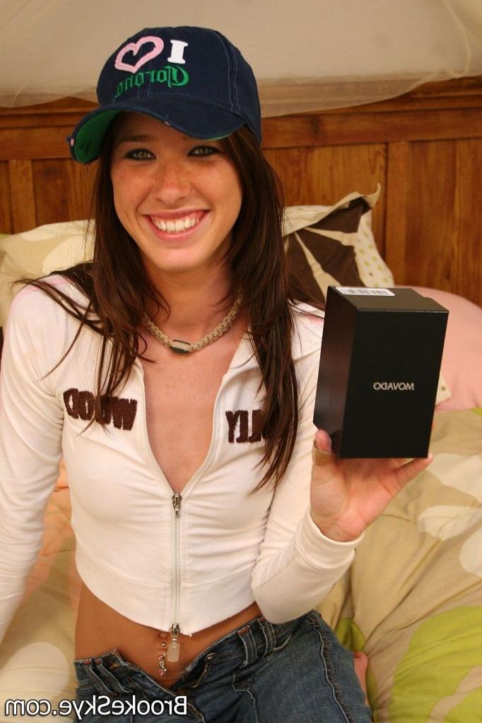 16P Cute amateur girl Brooke Skye stripping and fondling clit