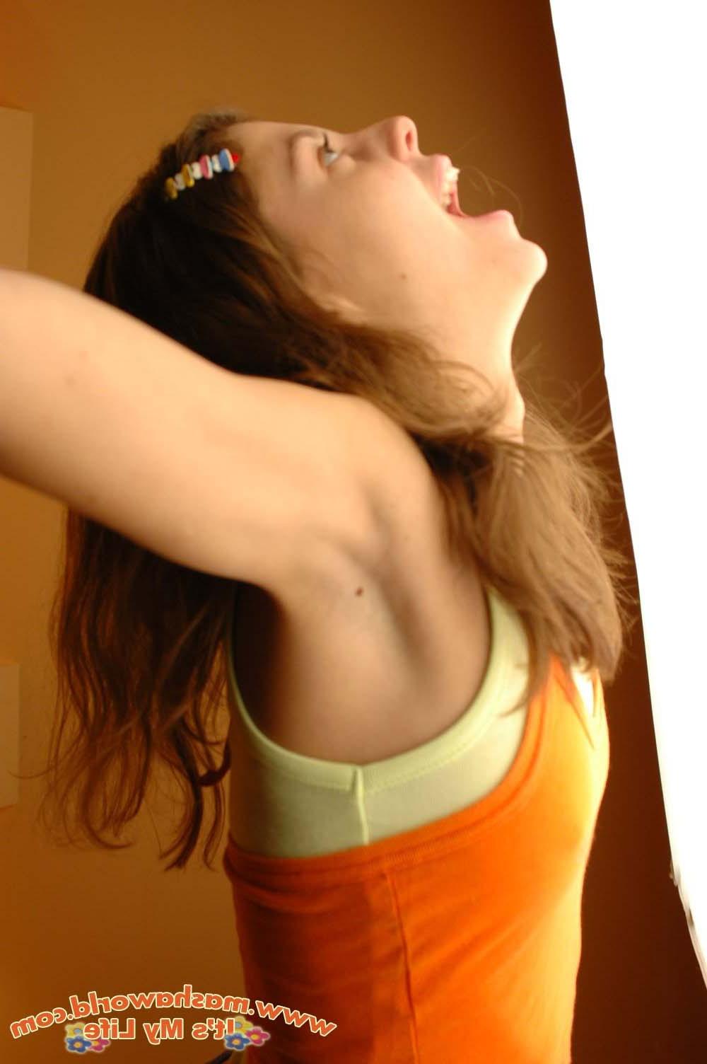 15P Masha showing her small butt