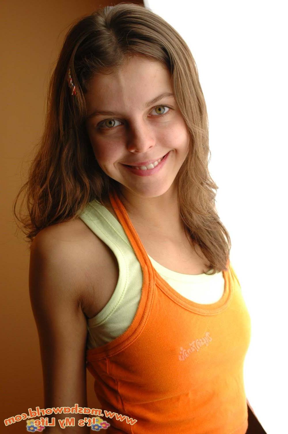 15P Masha showing her small butt