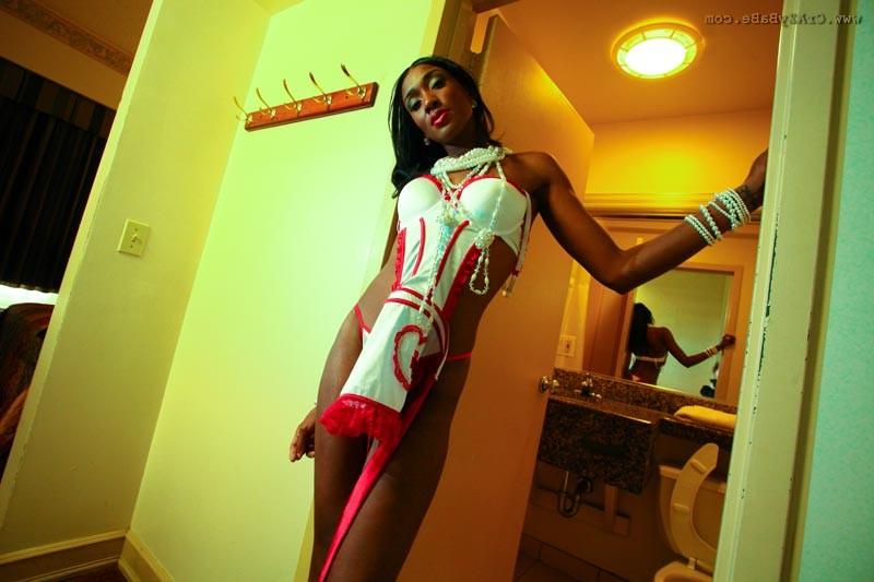 16P Vita Faye at CrazyBabe