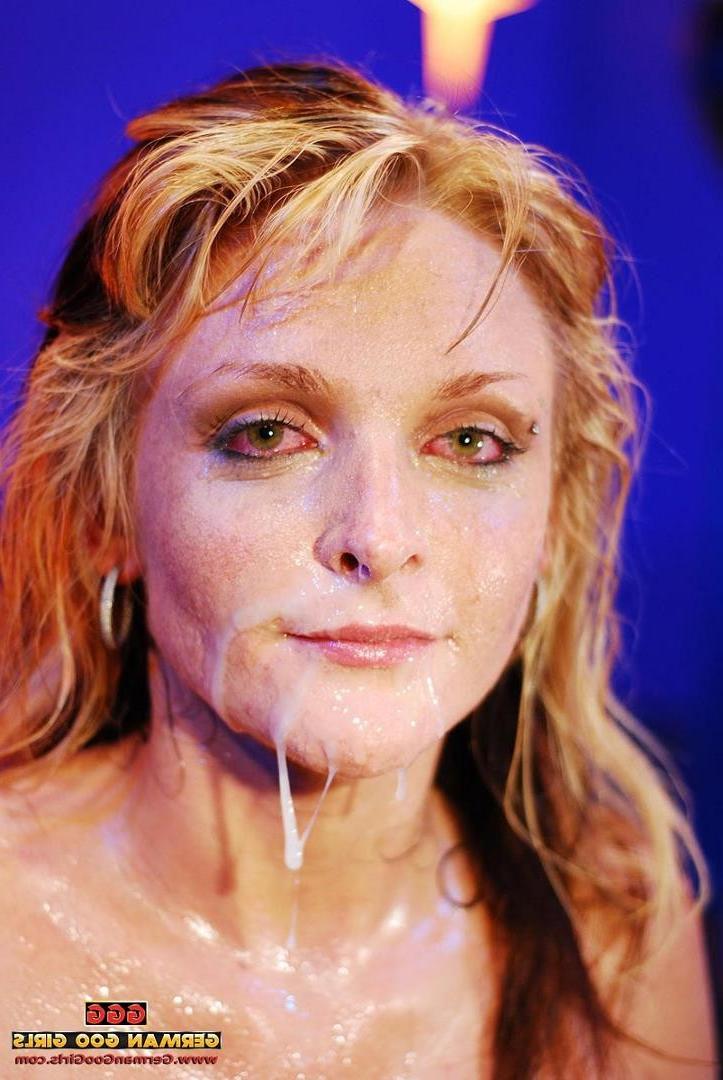 15P Bukkake slut gets her face completely covered in sticky goo