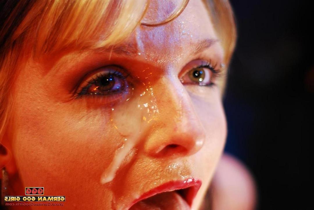 15P Bukkake slut gets her face completely covered in sticky goo