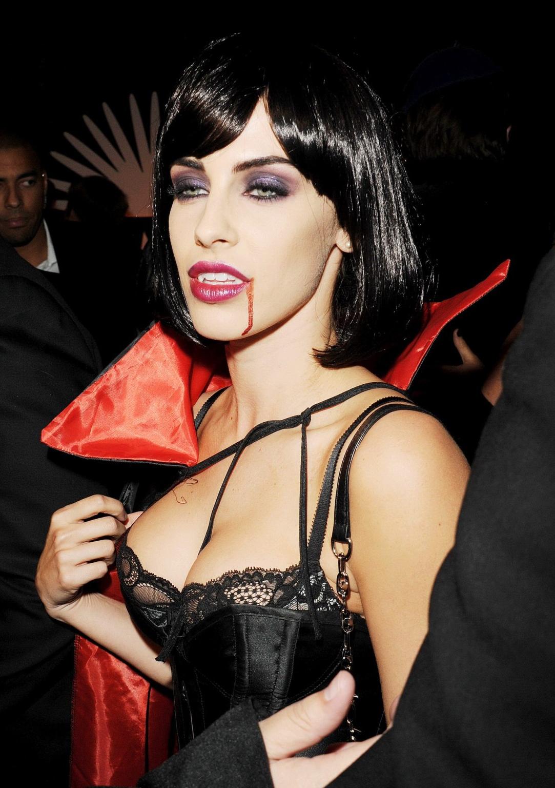 16P Busty Jessica Lowndes dressed like a sexy vampire