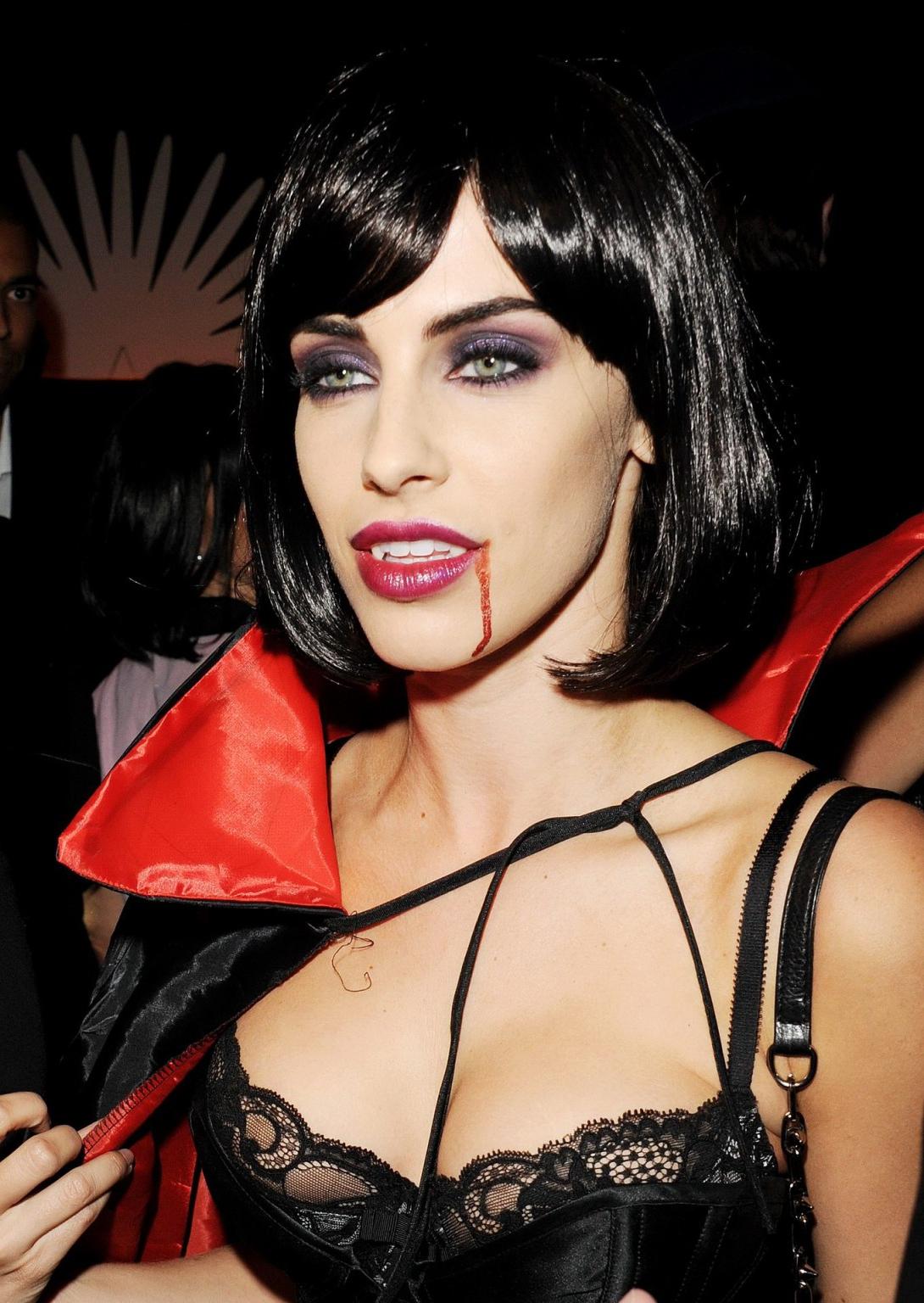 16P Busty Jessica Lowndes dressed like a sexy vampire