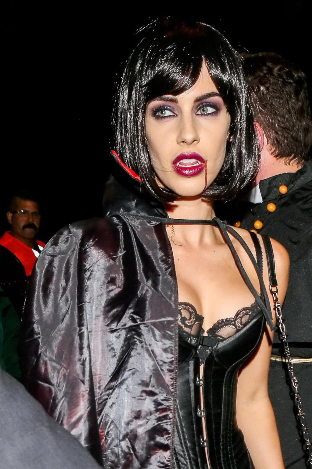 16P Busty Jessica Lowndes dressed like a sexy vampire