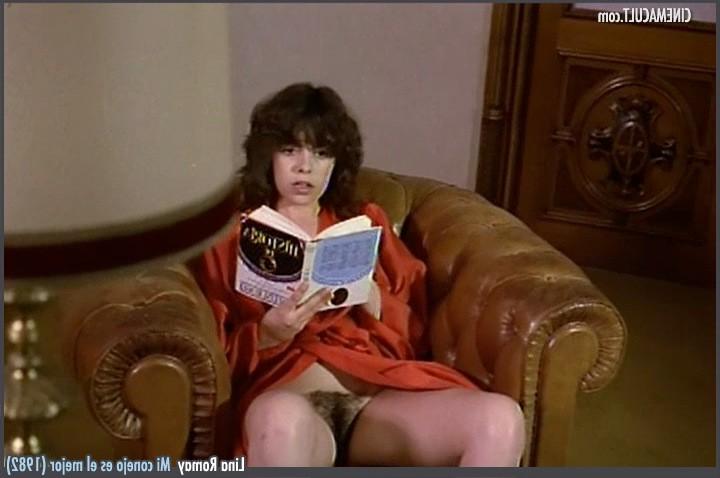 16P Brunette actress Lina Romay hot scenes from a movie