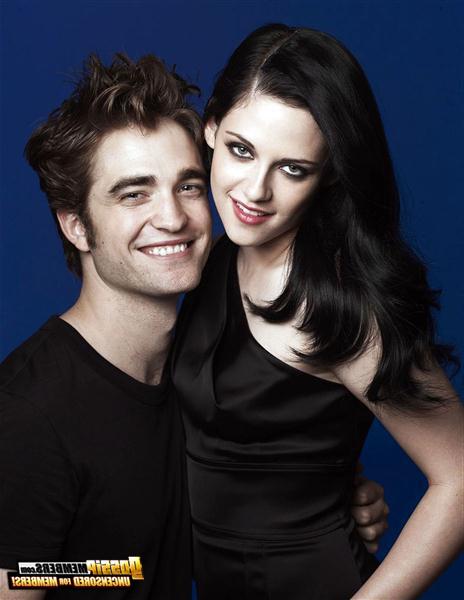 15P Pictures of The Runaways star Kristen Stewart looking dark and sensuously beauti