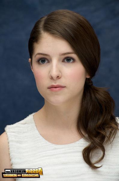 15P Pictures of Oscar-nominated teen star Anna Kendrick looking bangable