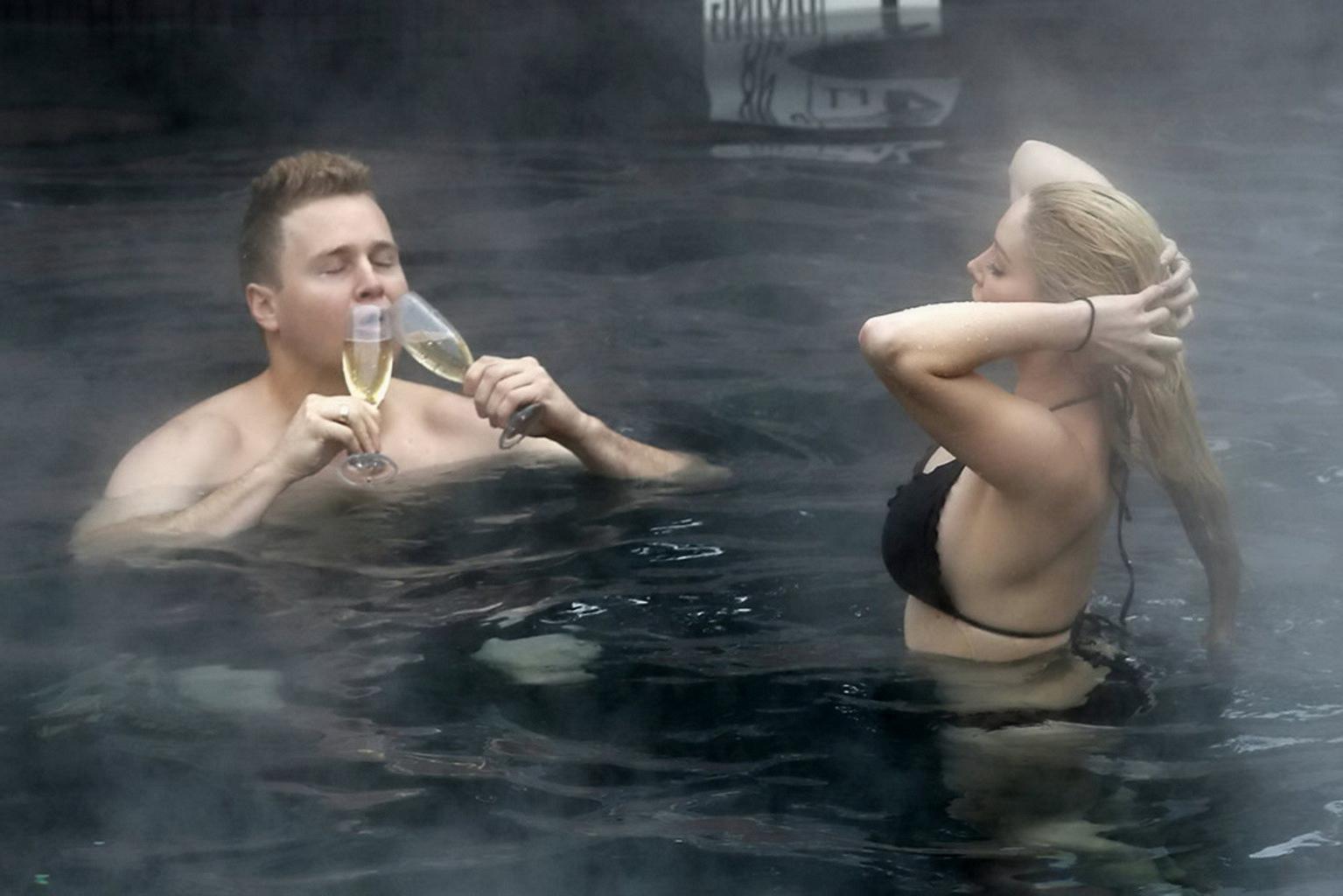 16P Heidi Montag busty in tiny black bikini in a hot spa during the vacation in Aspe