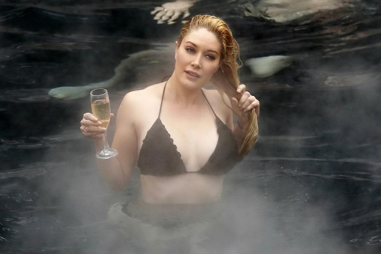 16P Heidi Montag busty in tiny black bikini in a hot spa during the vacation in Aspe