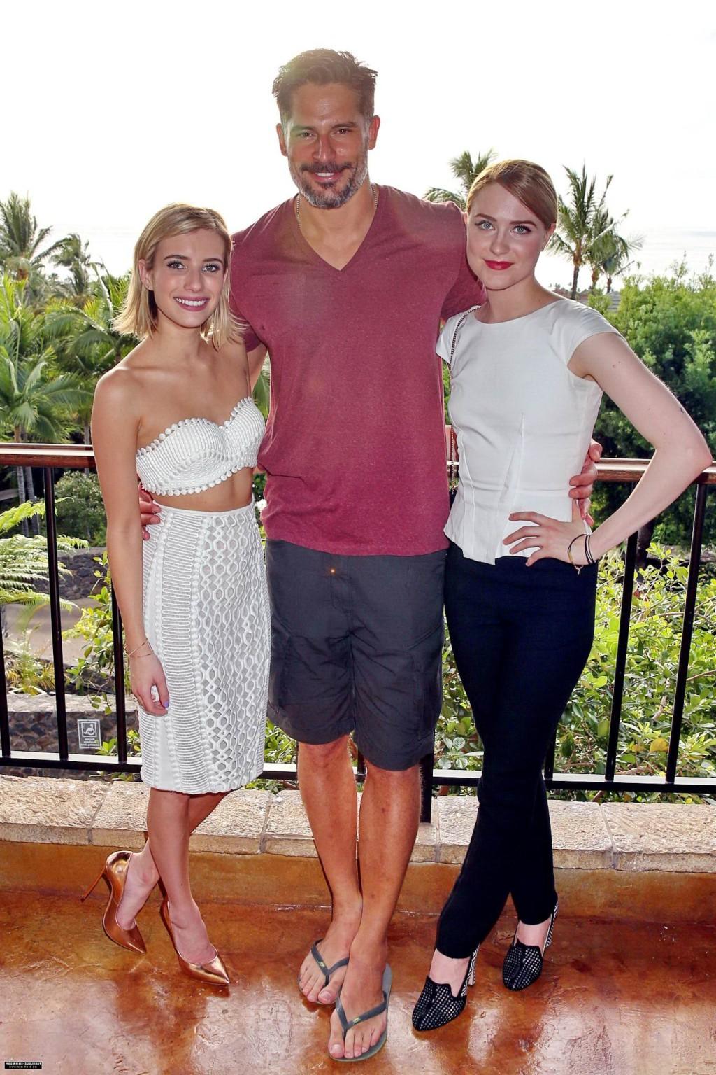 16P Emma Roberts looks very hot wearing a white tube top at the 2014 Maui Film Festi