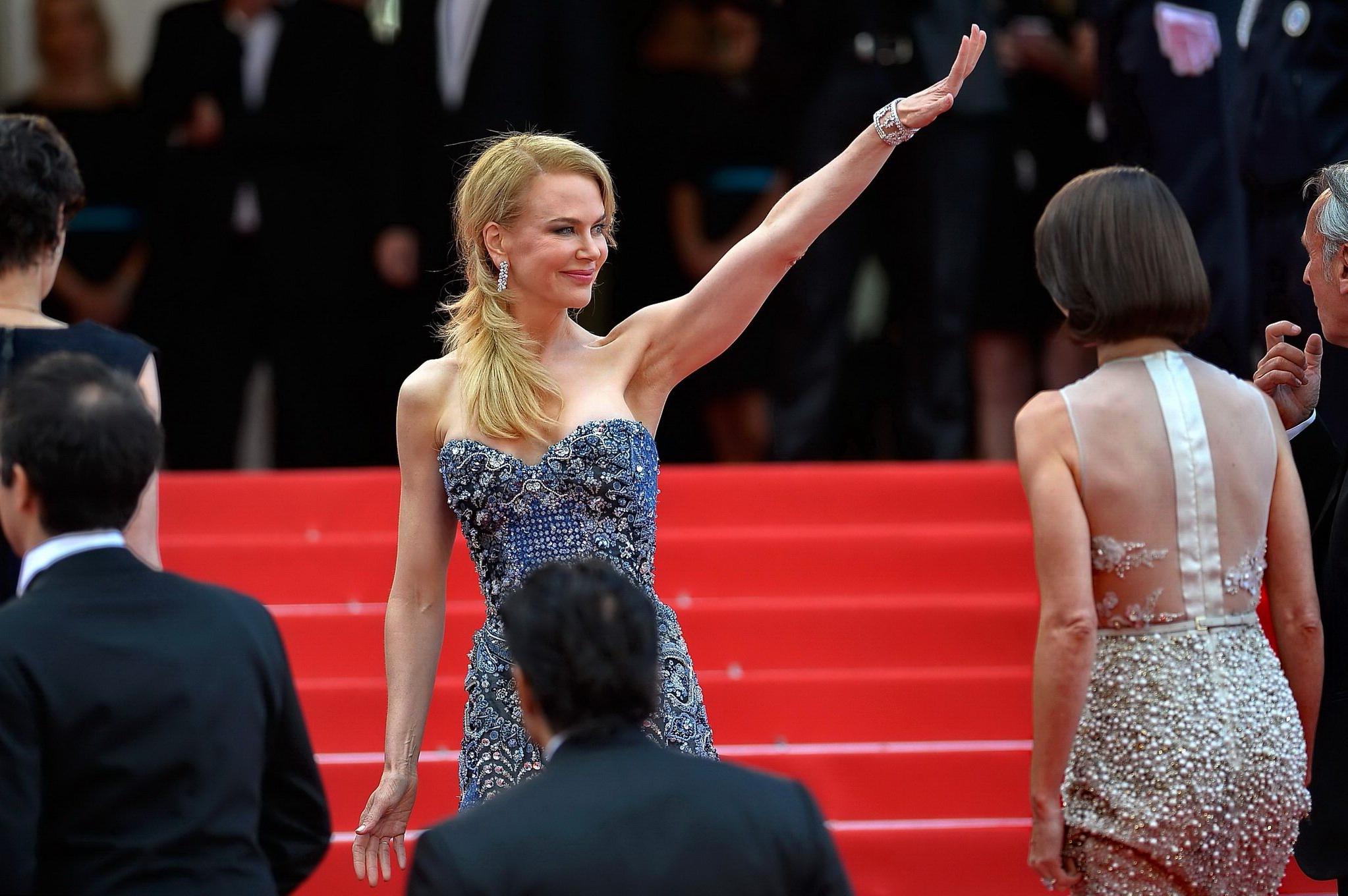 16P Nicole Kidman busty wearing a strapless dress at the 67th Annual Cannes Film Fes