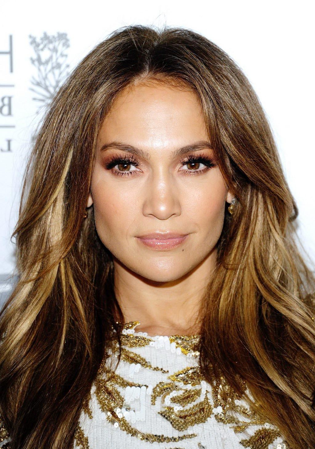 9P Gorgeous Jennifer Lopez busty and booty in golden-white mini dress while launchi