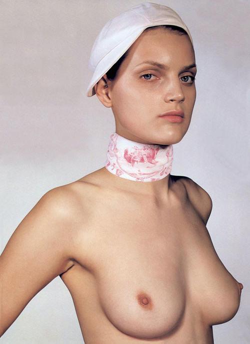 16P Guinevere van Seenus nice body shows her tits and ass 