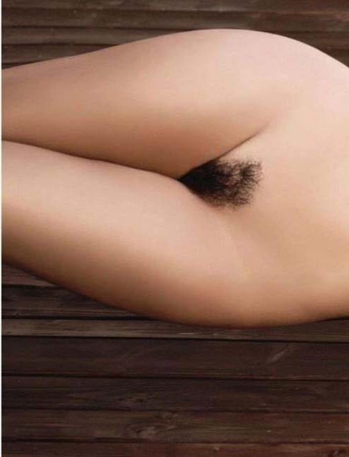 10P Andrea Garcia beautiful body shows his butt and boobs
