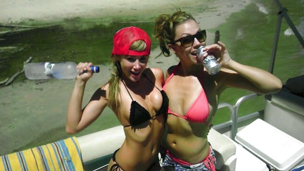 16P Sara Jean Underwood showing her ass in thong and all nude riding bike