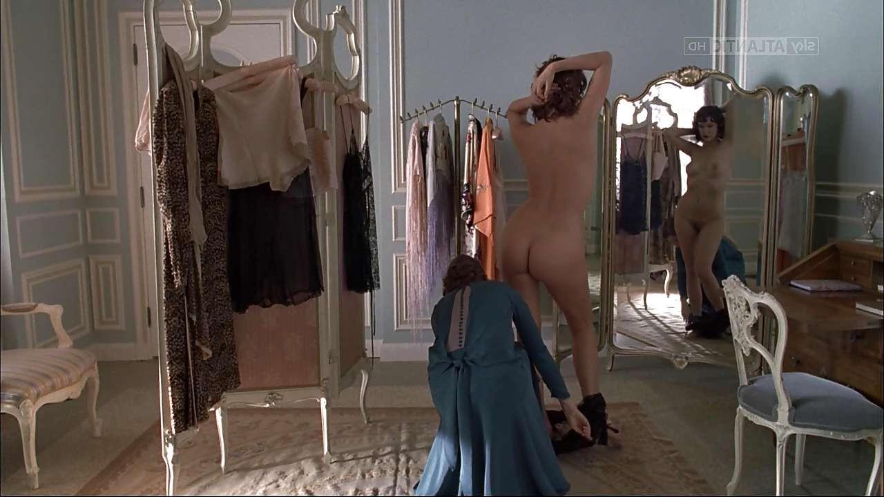 16P Paz de la Huerta exposing her hairy pussy and big tits in movie
