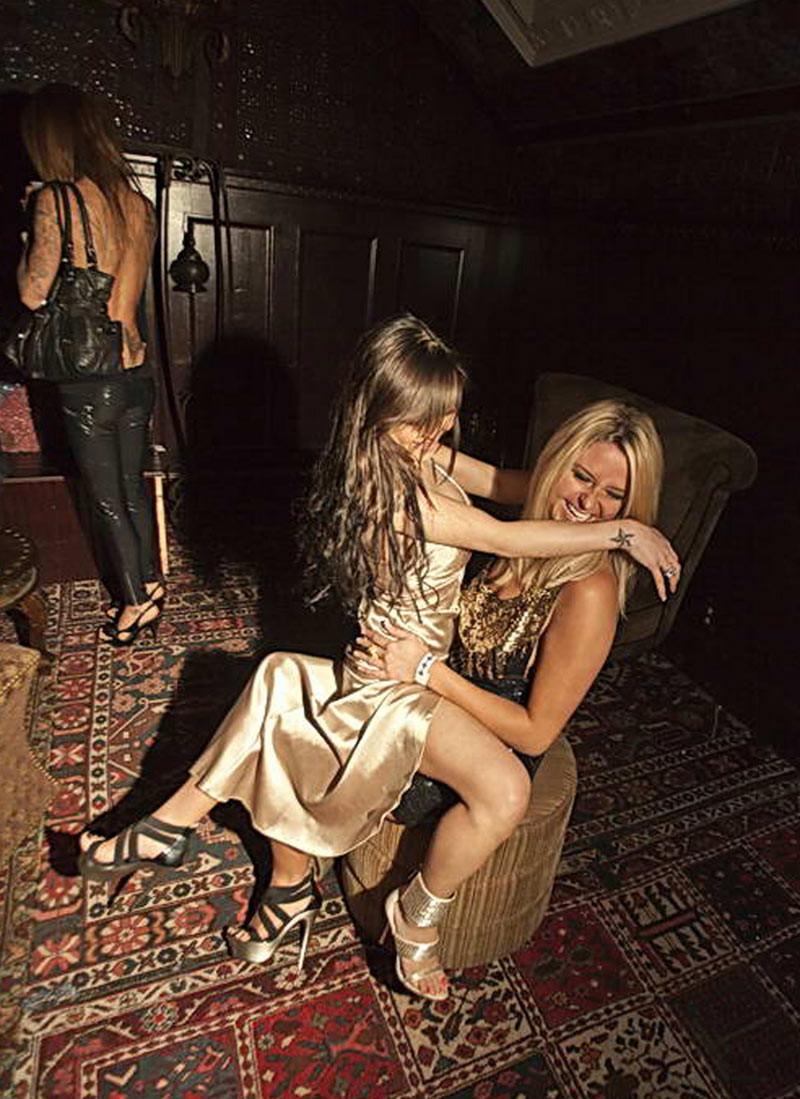 16P Tila Tequila performing a naughty lap dance