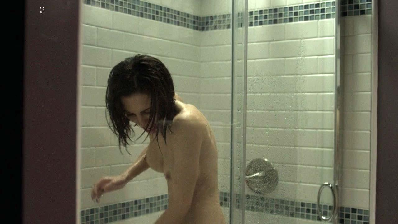 10P Christy Carlson Romano showing her nice big boobs and great ass in movie