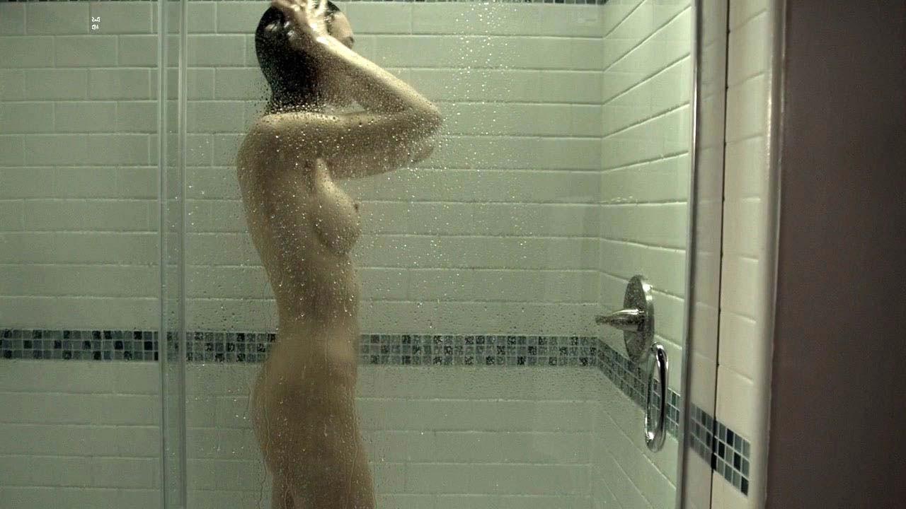 10P Christy Carlson Romano showing her nice big boobs and great ass in movie