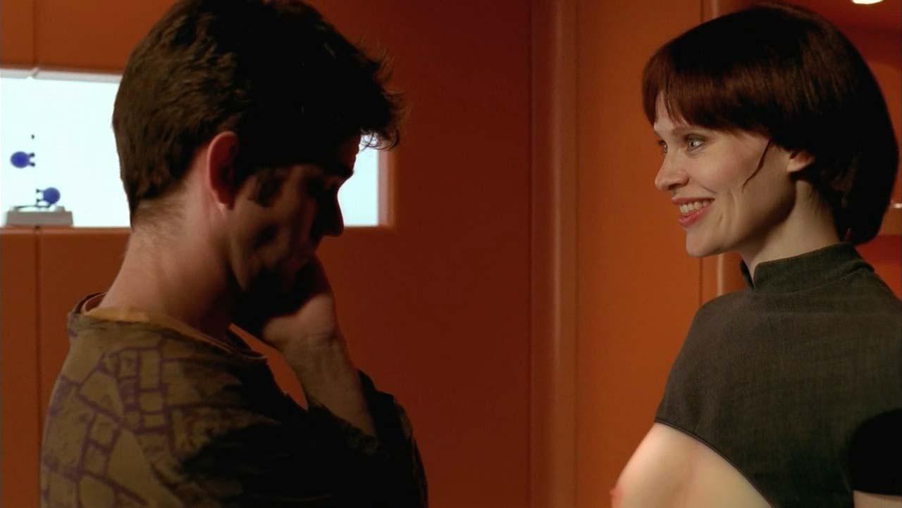 16P Lisa Ryder exposing her nice big boobs in nude movie scenes