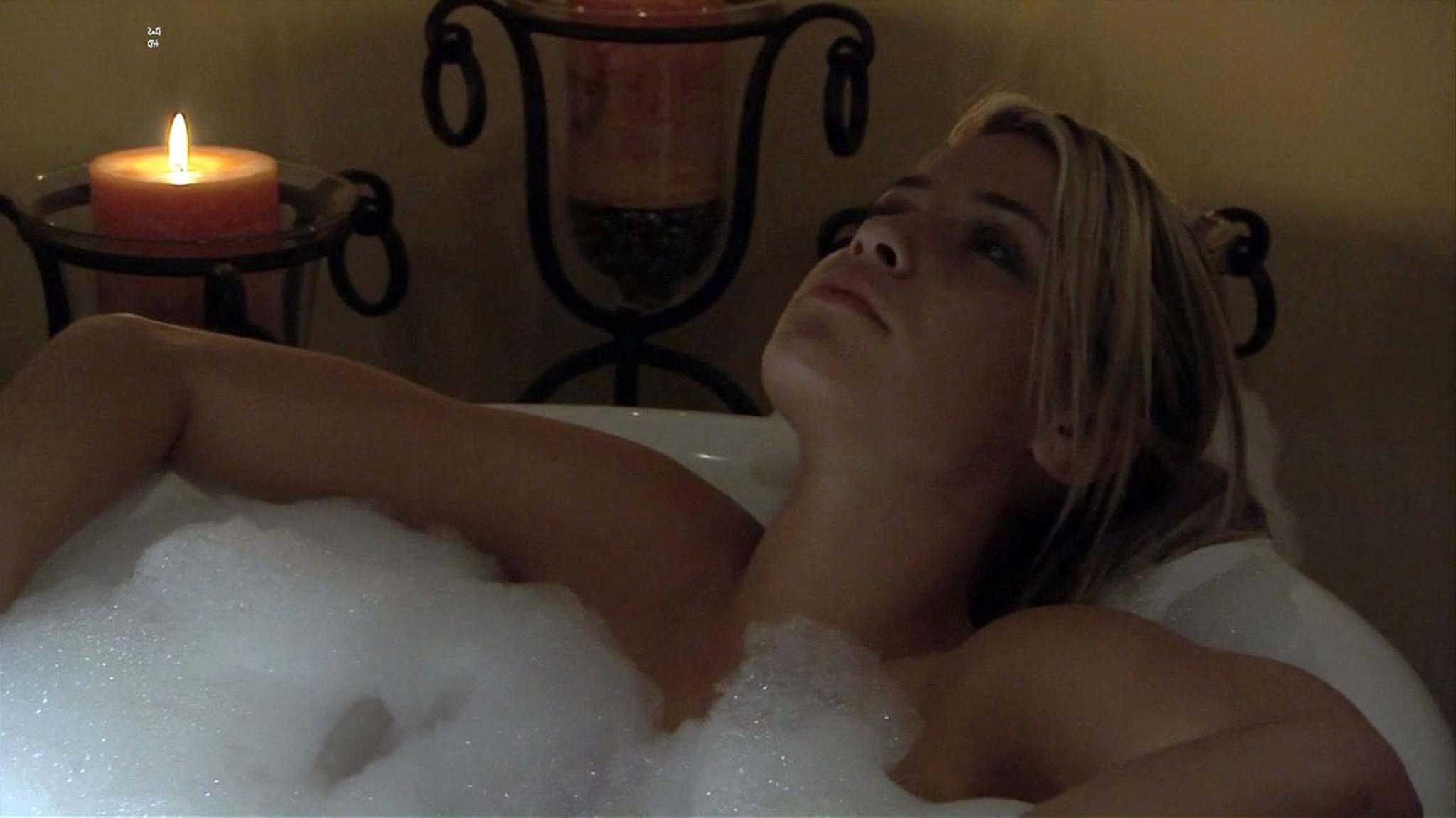 9P Kristin Cavallari exposing her nice boobs in nude movie and posing very sexy