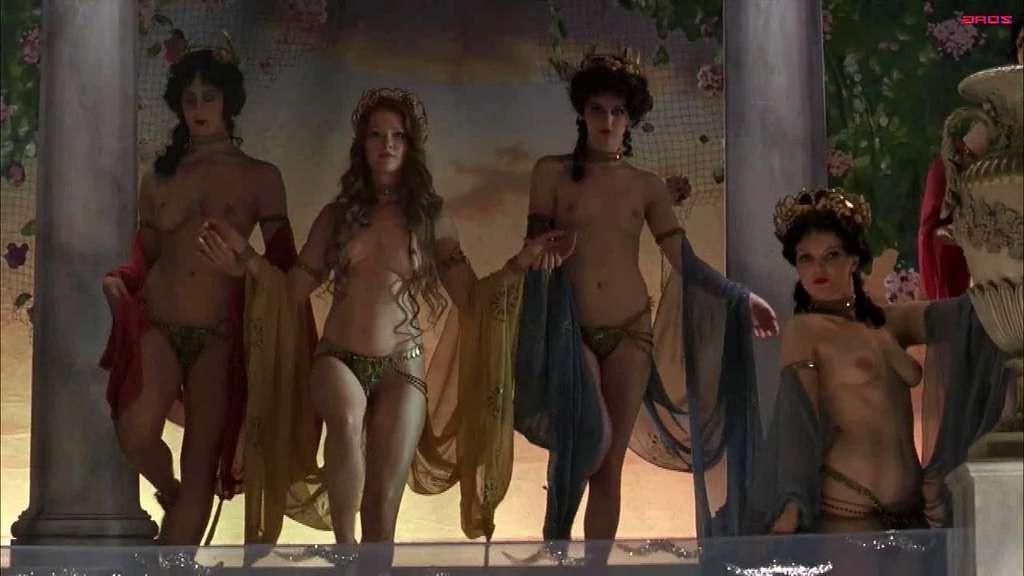 10P Gretchen Mol exposing her nice huge boobs with other girls in nude movie scene